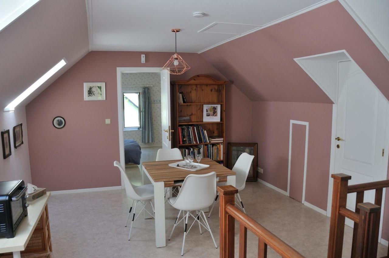 Suite Familiale Avec 2 Chambres Dans Une Villa - Quartier Vert Et Boise - 5 Kms De Namur Exteriör bild