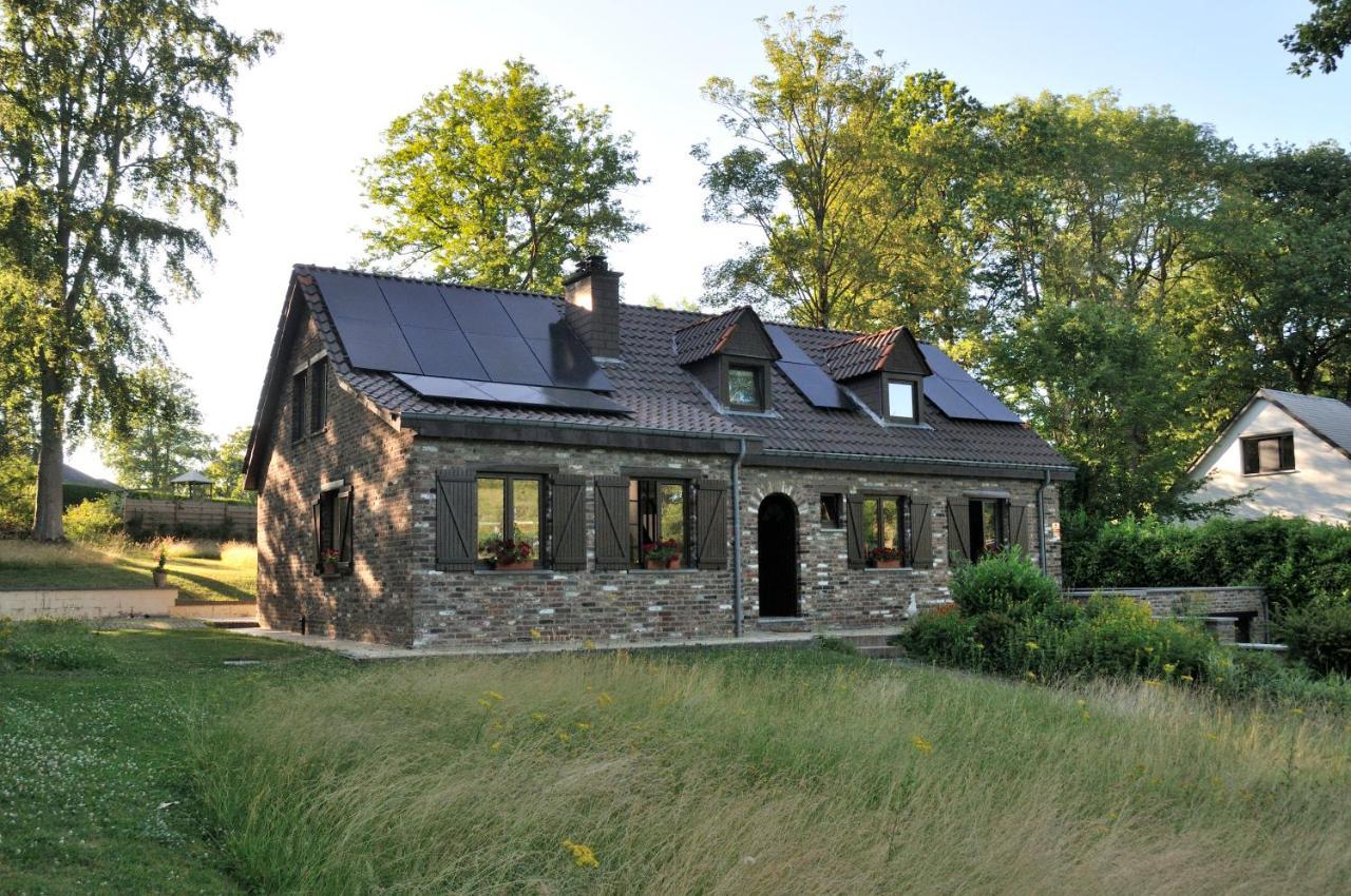 Suite Familiale Avec 2 Chambres Dans Une Villa - Quartier Vert Et Boise - 5 Kms De Namur Exteriör bild