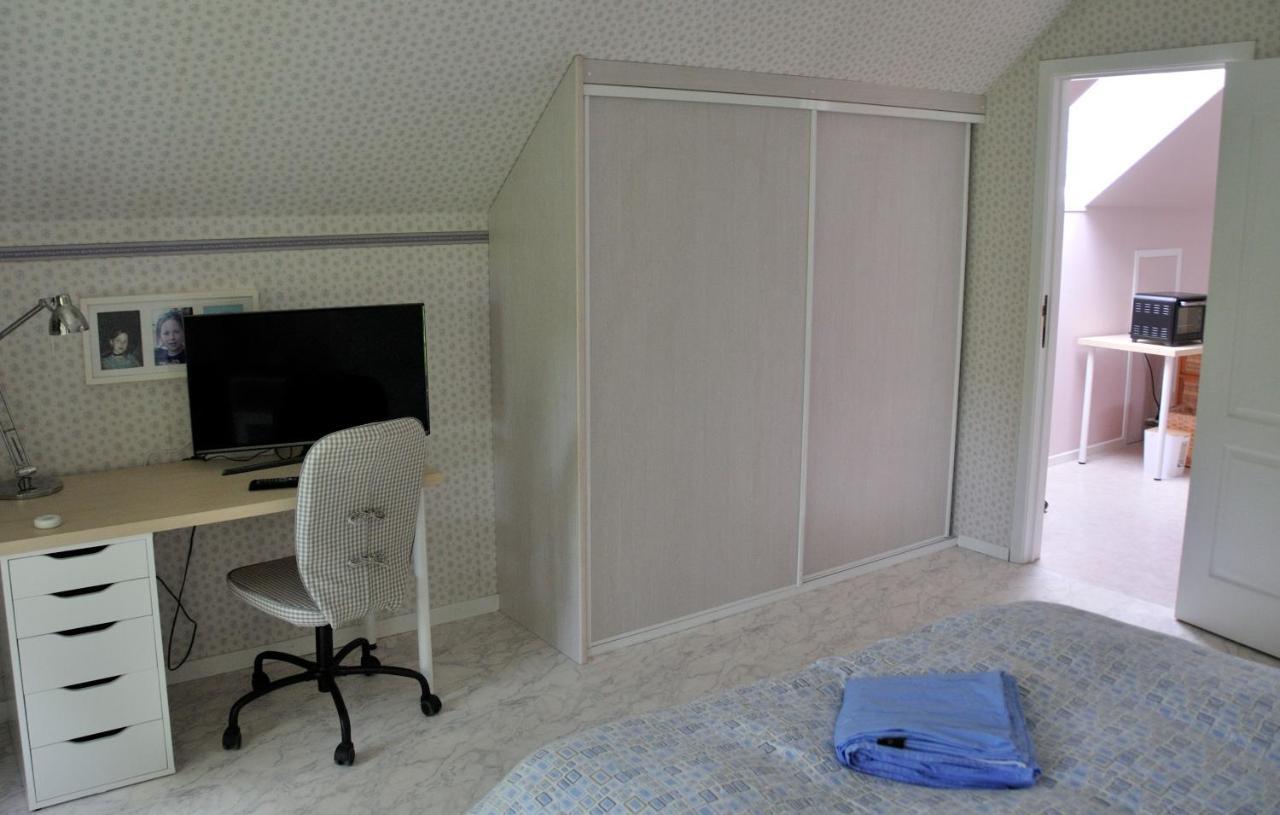 Suite Familiale Avec 2 Chambres Dans Une Villa - Quartier Vert Et Boise - 5 Kms De Namur Exteriör bild