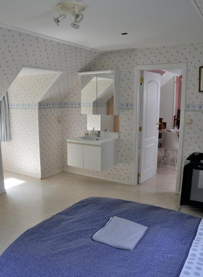 Suite Familiale Avec 2 Chambres Dans Une Villa - Quartier Vert Et Boise - 5 Kms De Namur Exteriör bild